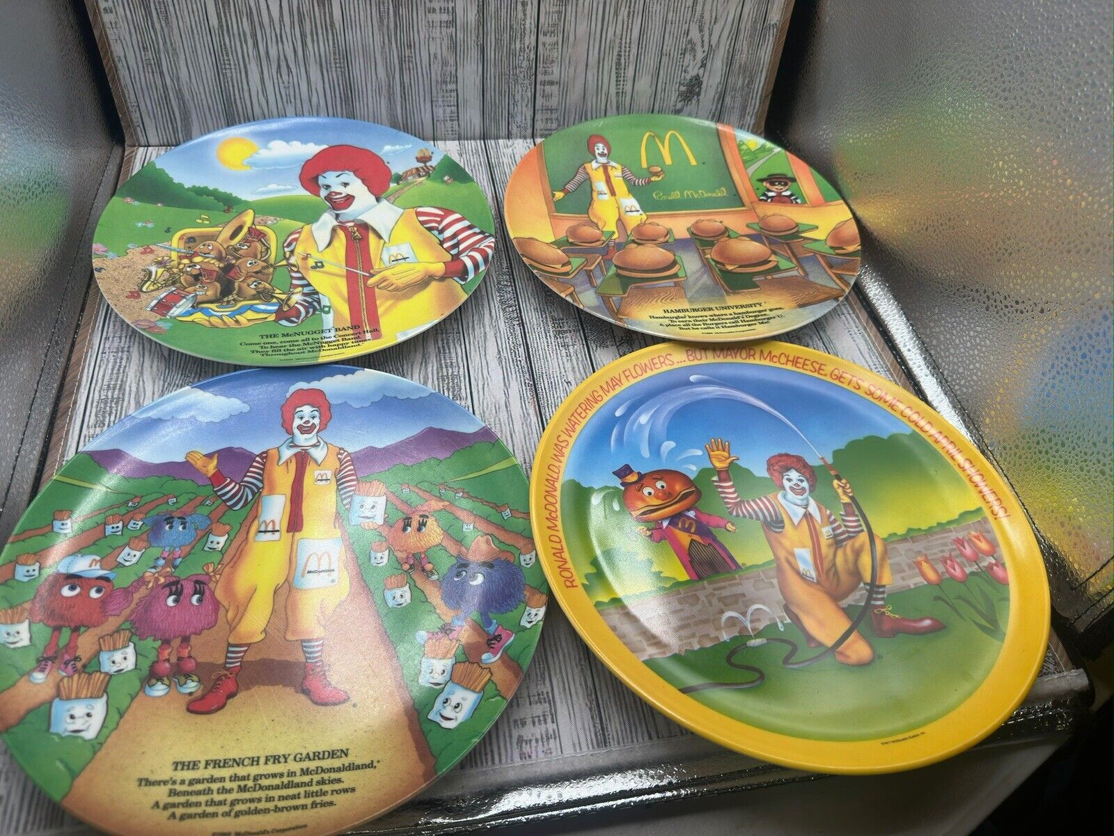 Vintage 1977 McDonalds Set of 7 Seasons 4- Lexington 3-unbranded Plates 10\