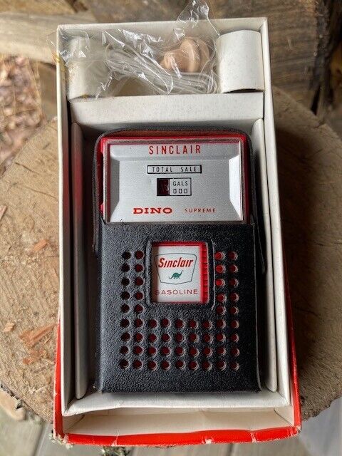 1960's Sinclair Dino Supreme AM Gas Pump Transistor Set Never Used Does Not Work