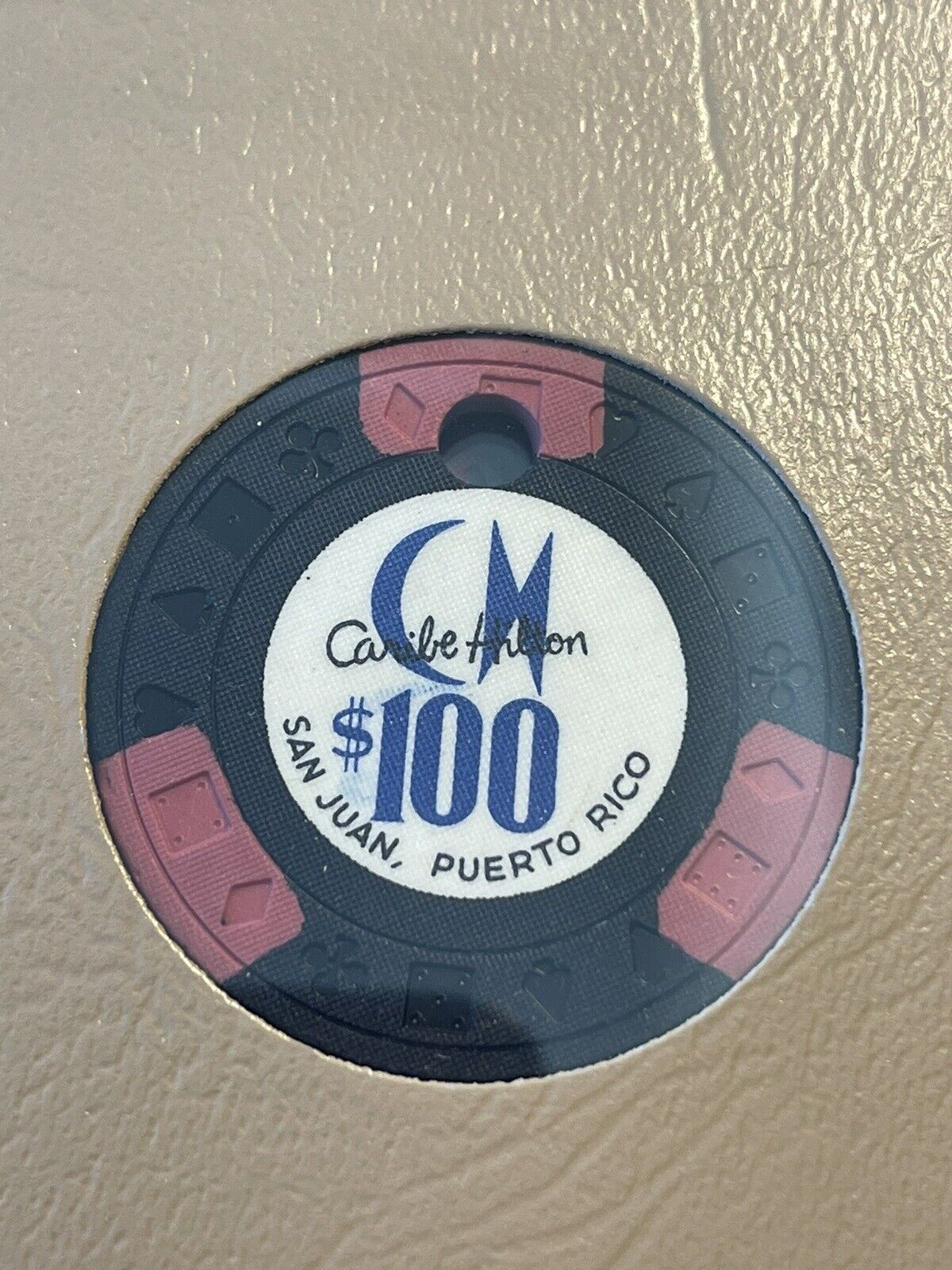 $100 Caribe Hilton San Juan Puerto Rico Casino Chip ***Very Rare***