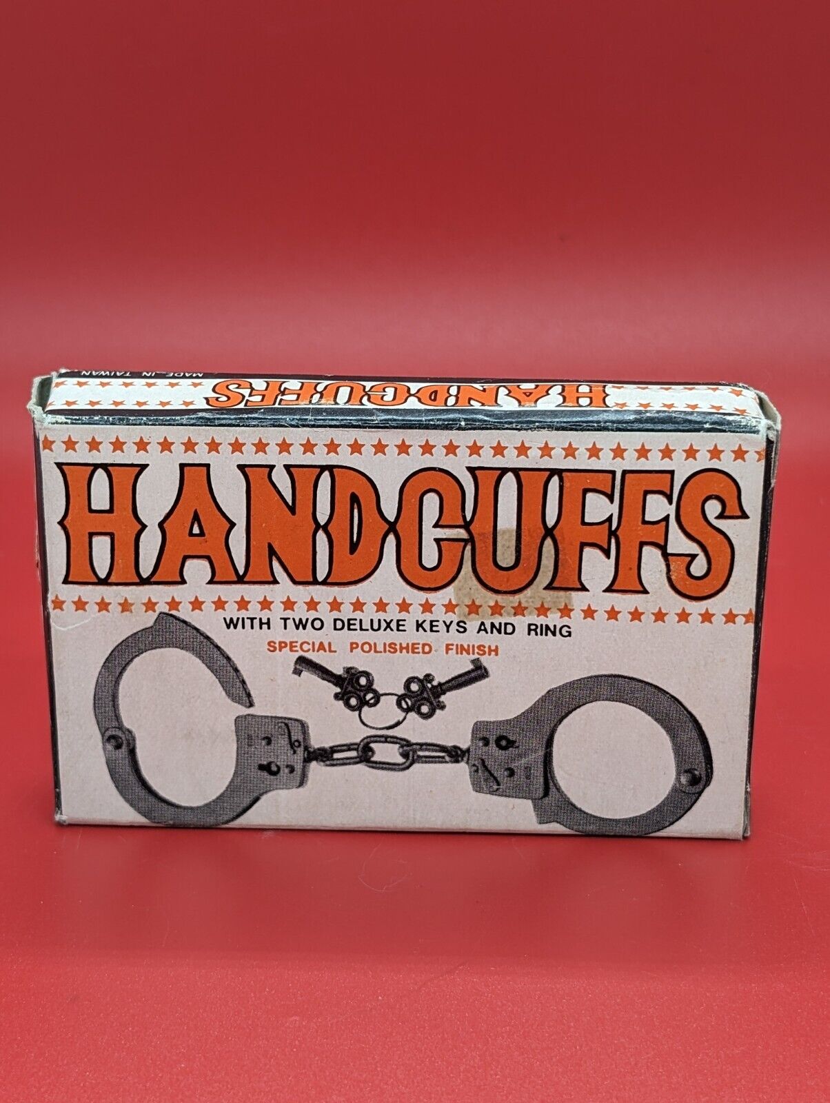 Vintage Metal Handcuffs w/ 2 Skeleton Keys  Still In Original Box Made In Tiawan