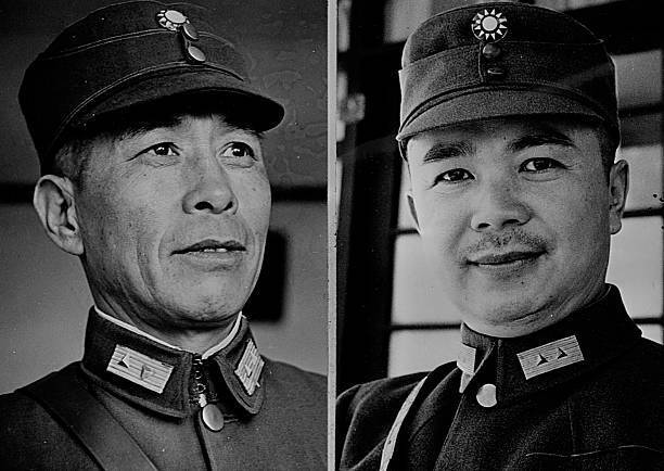 Liu Kwang-Chi, general of China, commanding Chinese army fighting - Old Photo