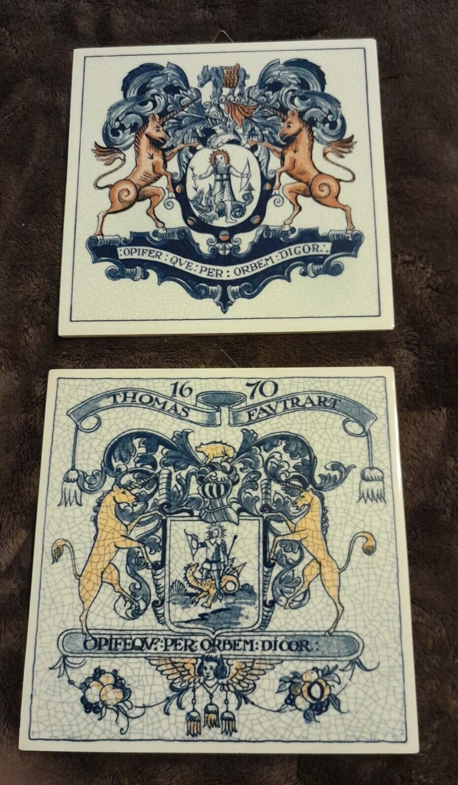 2 Vintage Delft Holland tiles Family Crest  6\