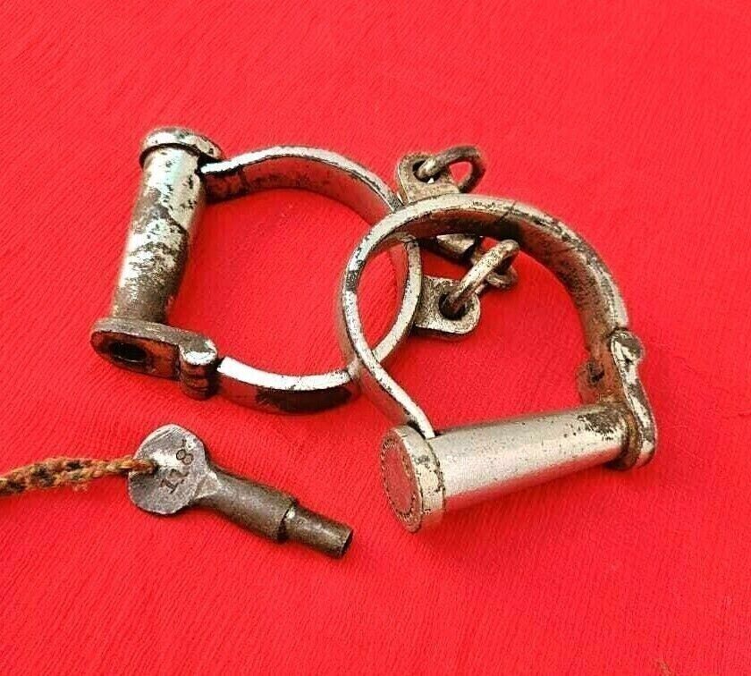 Vintage early-model handcuffs Double lock Handcuff with Key