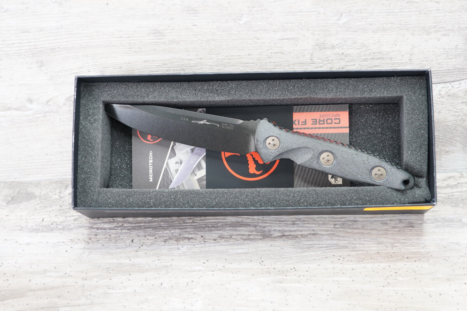 Microtech Knives Socom Alpha Sig. Series S/E Black Blade - 113-1DLCCFS