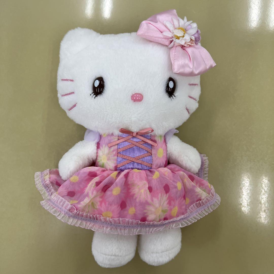 USJ Hello Kitty Plush 8.5” Pink Flower Dress