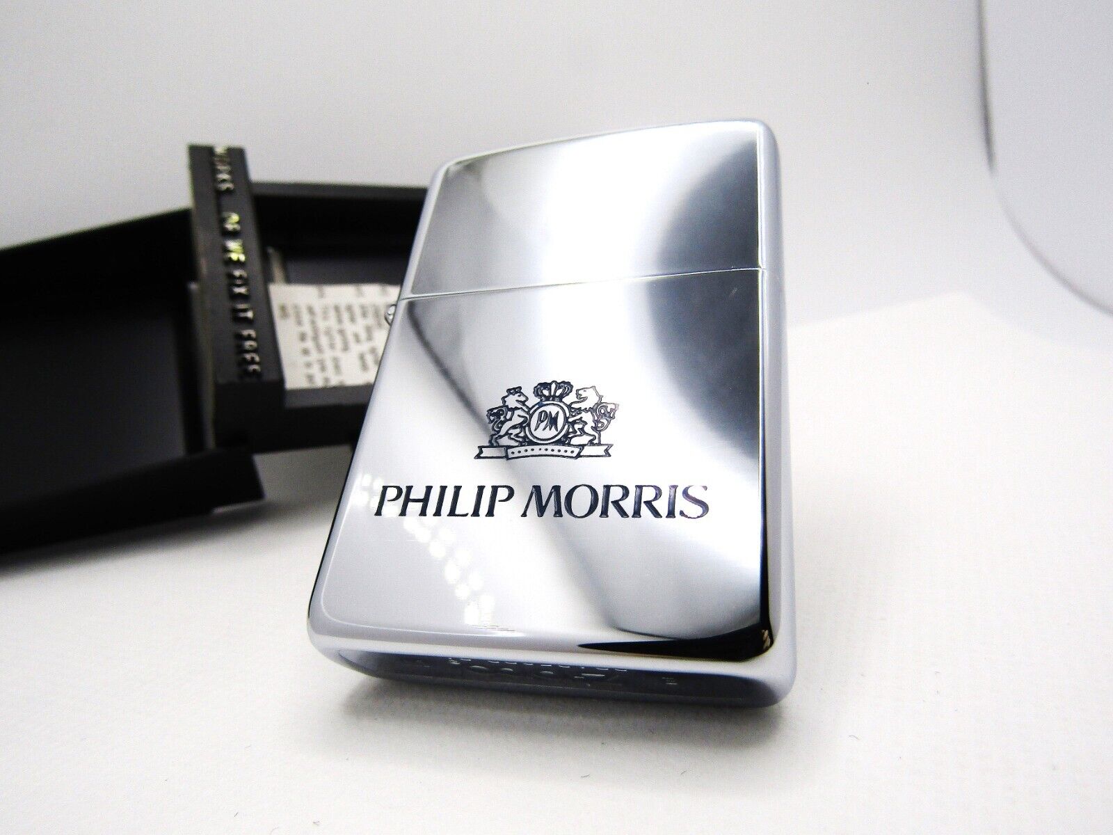 Philip Morris Tobacco Cigarette Engraved Zippo 1988 MIB Rare
