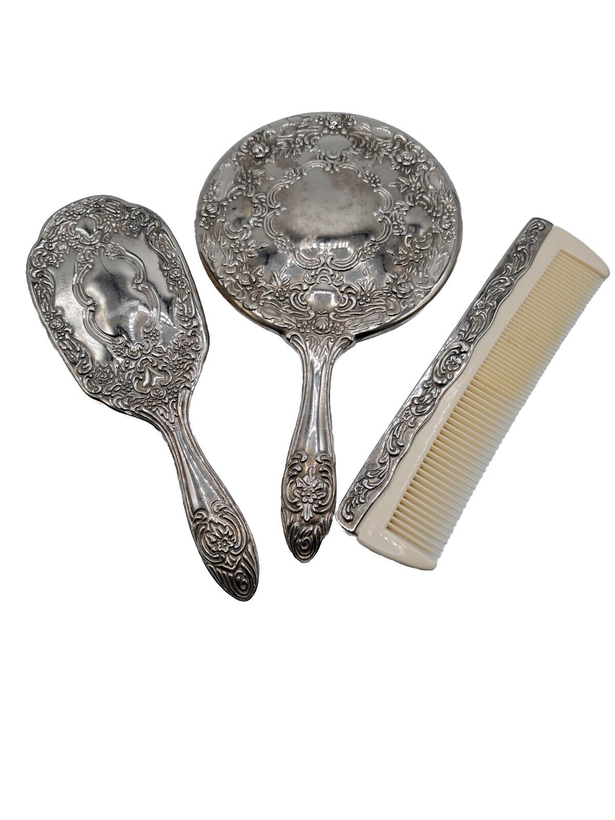 WOW VINTAGE HEAVY SILVER PLATED MIRROR AND BRUSH SET