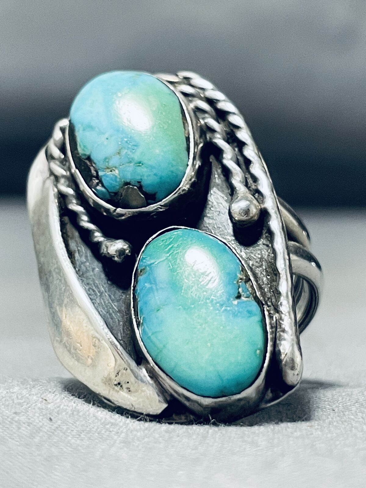 DOUBLE EAGLE BLUE TURQUOISE STERLING SILVER RING OLD