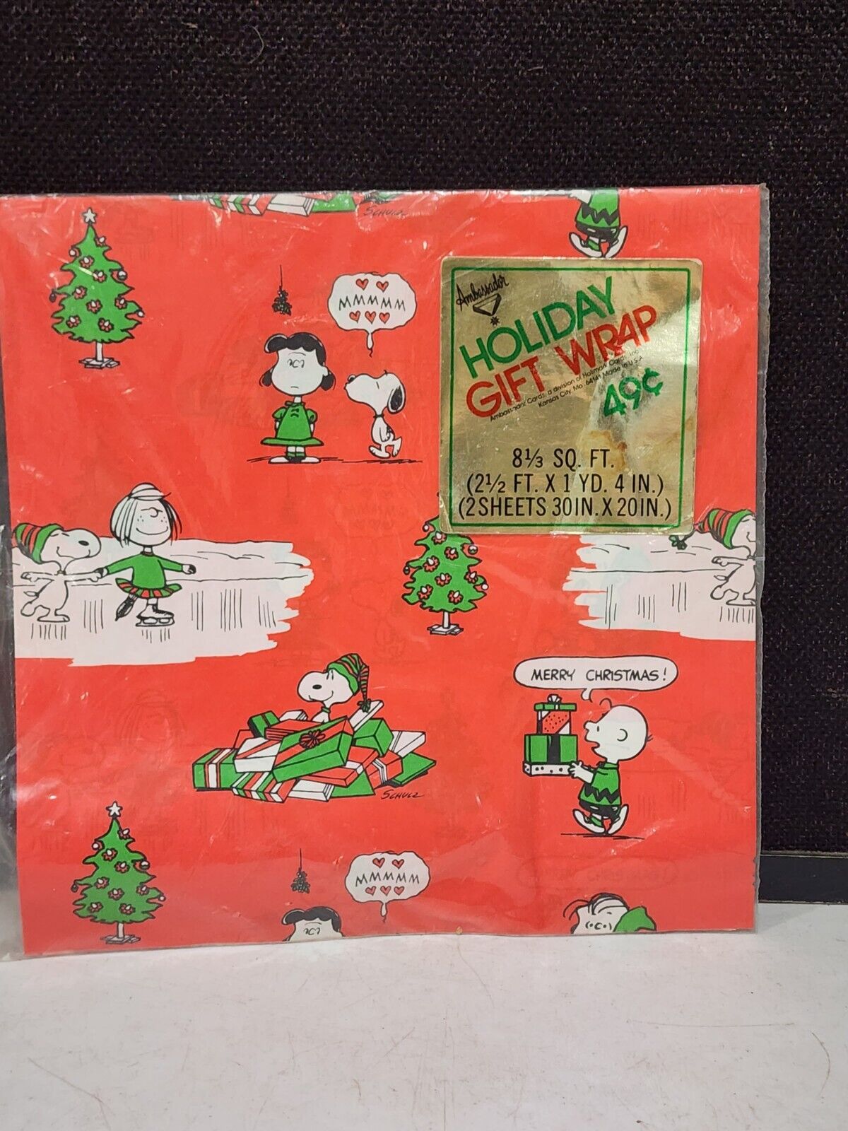 Vintage Hallmark Snoopy Christmas Gift Wrap Skating Charlie Brown Linus Peanuts