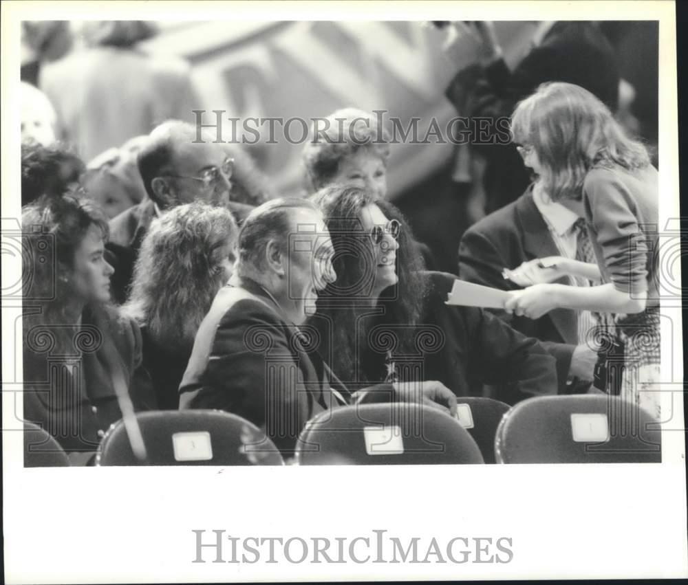 1995 Press Photo Former New York Governor Hugh Carey with Howard Stern in Albany