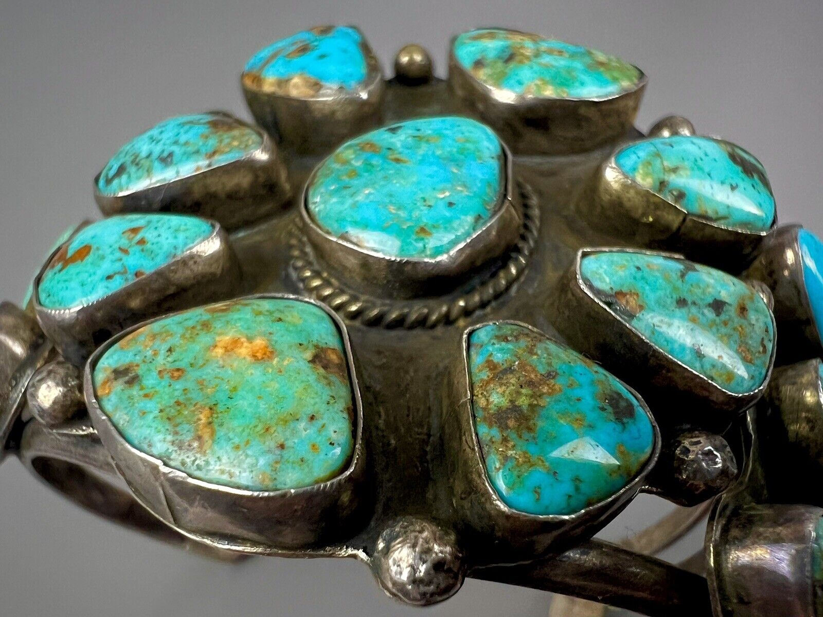 Vintage Navajo Old Pawn Sterling Silver Turquoise Cluster Cuff Bracelet 😮 WOW