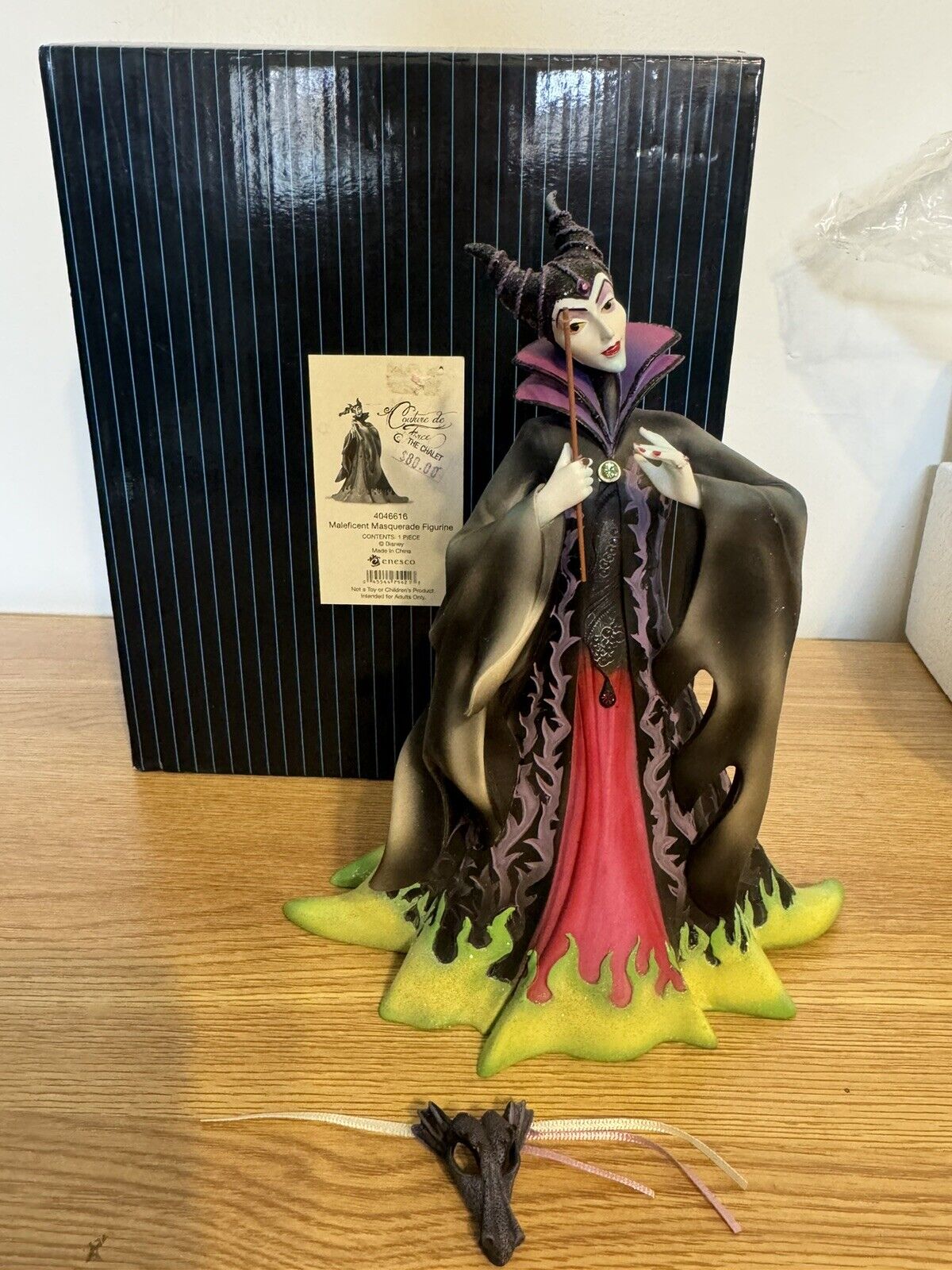 Maleficent Masquerade Disney Showcase Couture de Force Enesco Figurine NIB