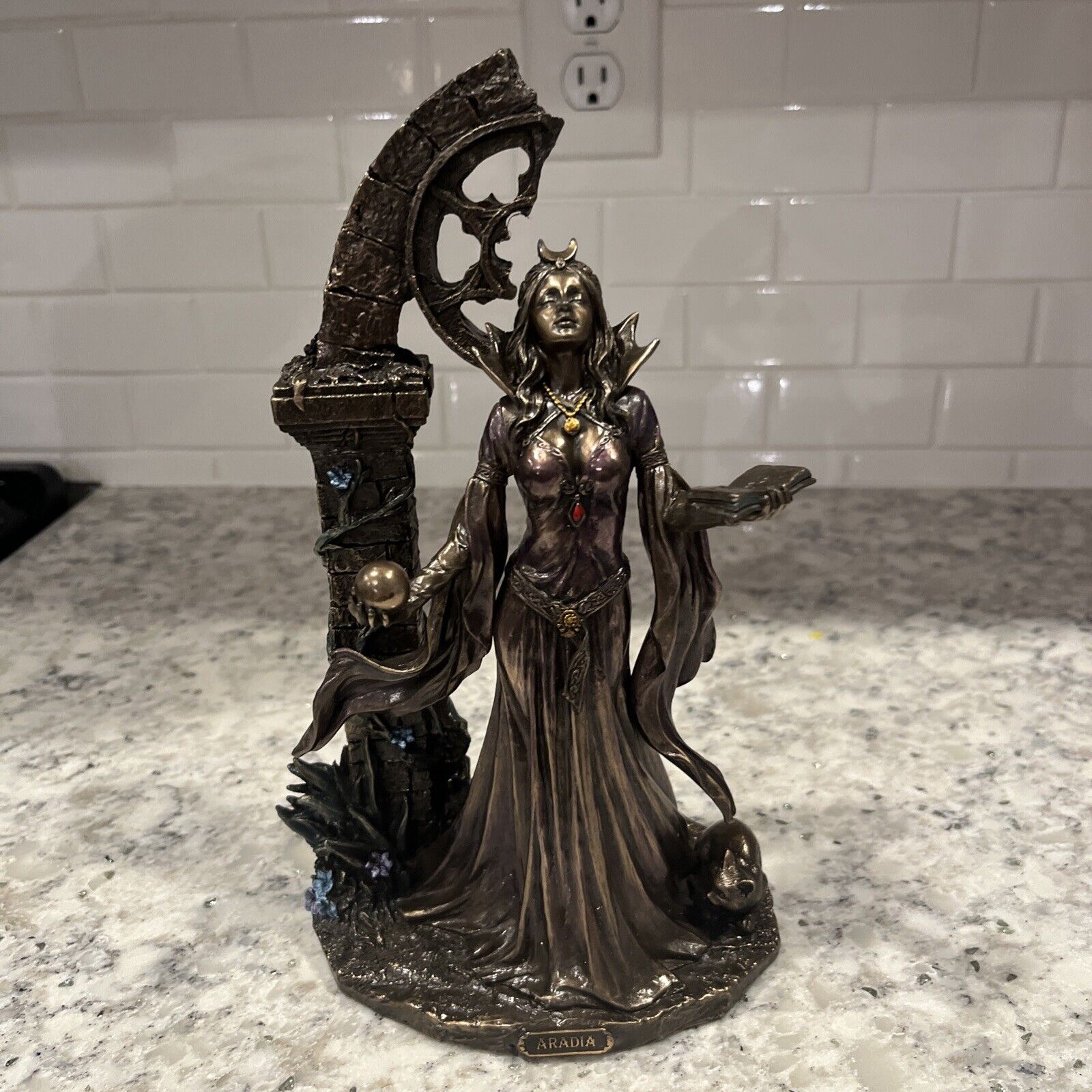 Veronese Design Aradia The Wiccan Queen of Witches Resin Statue Bronze Finish 