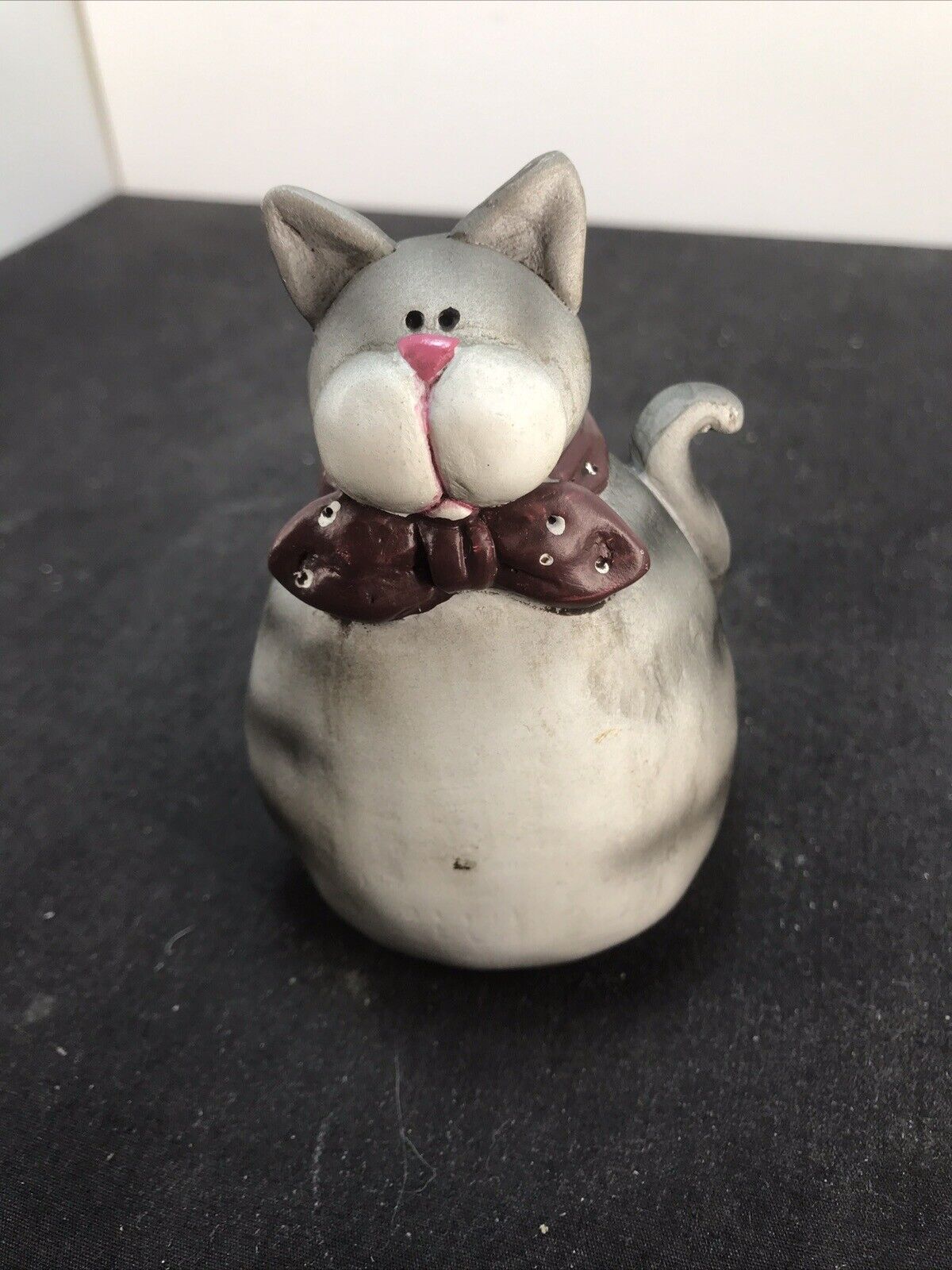 Cute Chubby Cat W/ Bow Tie Blossom Bucket Cat ?? 4” T