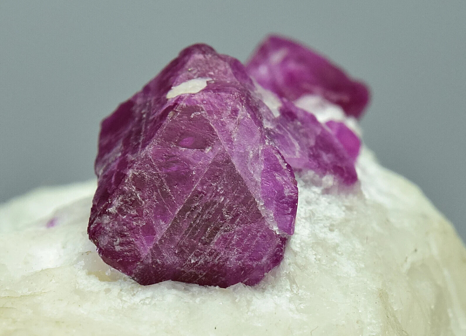 Superb Quality Terminated Natural Ruby Crystal Specimen 199 Gram