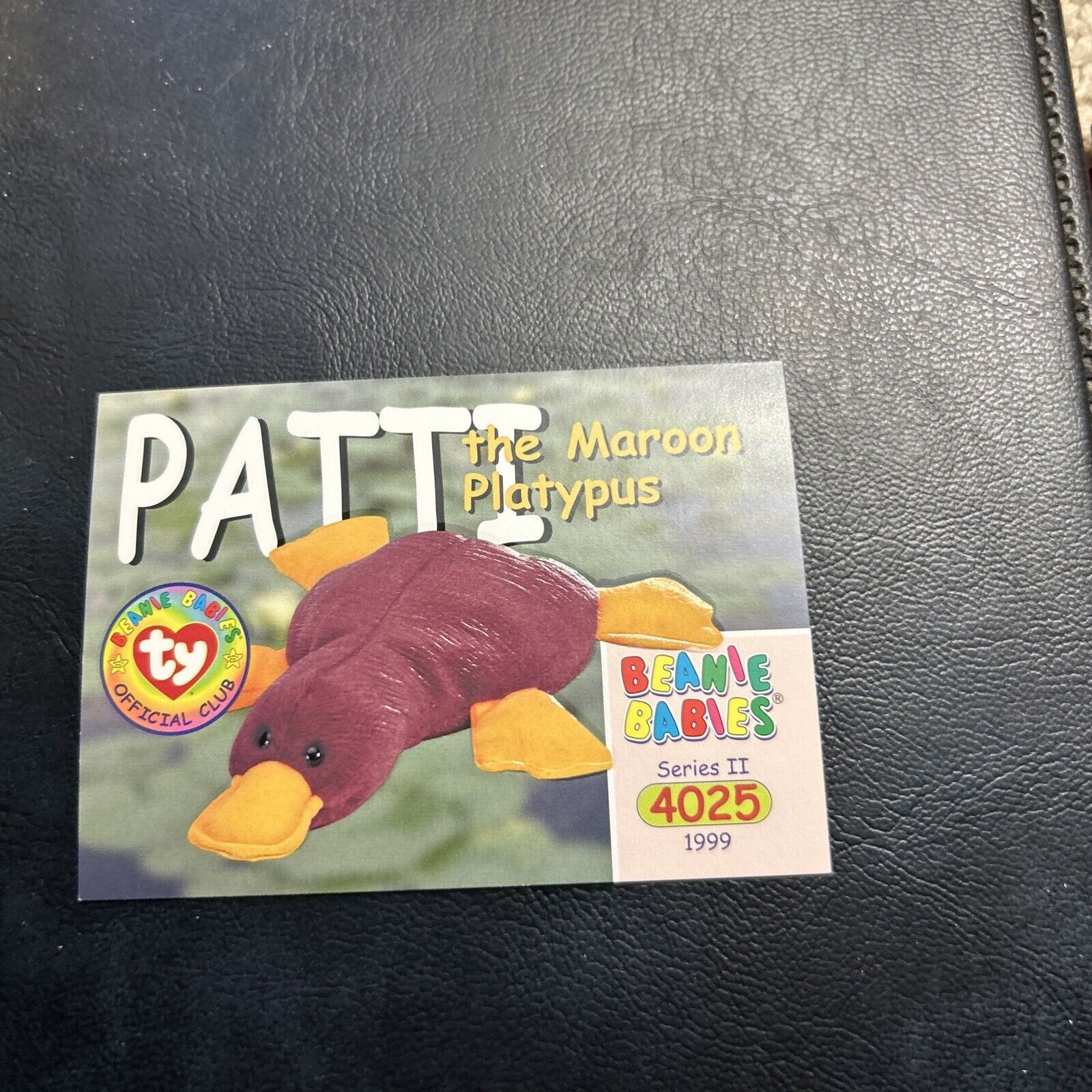 Jb20 Ty beanie babies series 2 II 1999 #205 Patty The Maroon Platypus Patti
