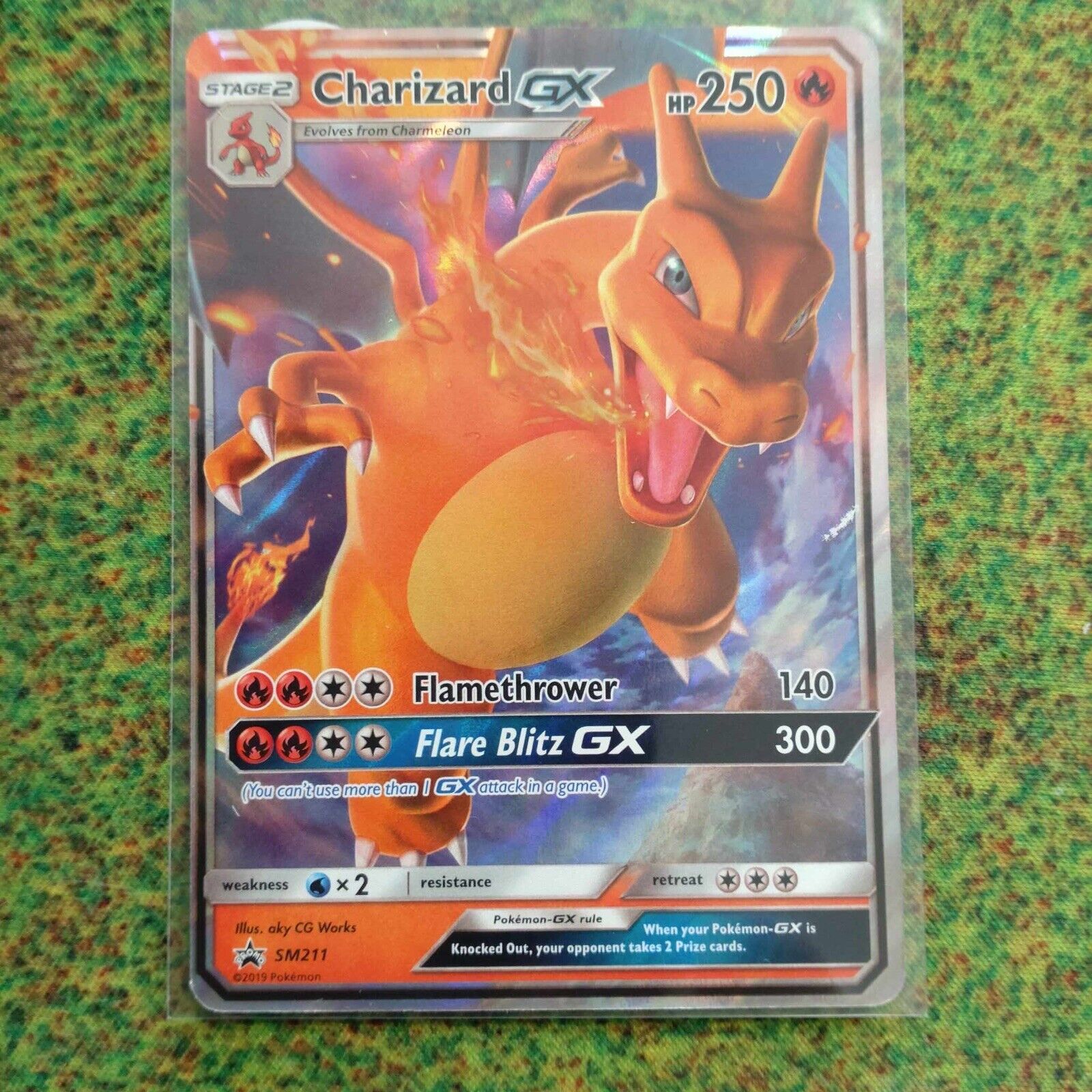 Pokémon Trading Cards Hidden Fates Charizard GX Mint / Near Mint Promo SM211