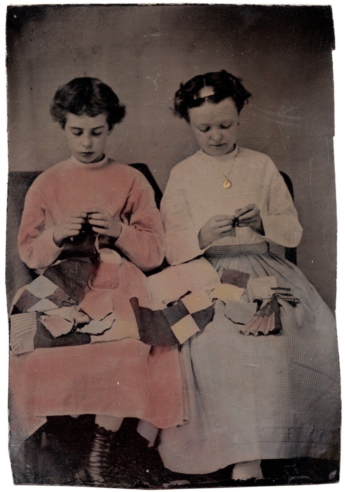 C. 1860s 1/6th PLATE TINTYPE TWO CUTE YOUNG GIRLS KNITTING THREADING HAND-TINTED