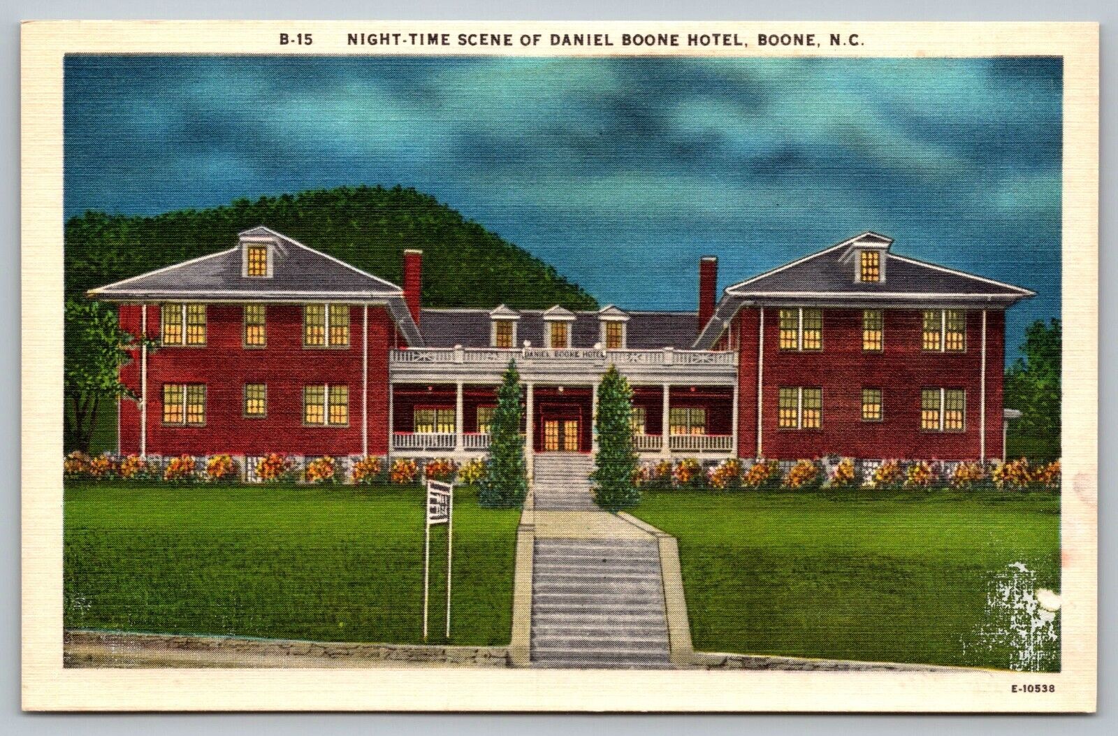 Postcard Night Time Scene Of Daniel Boone Hotel Boone North Carolina NC