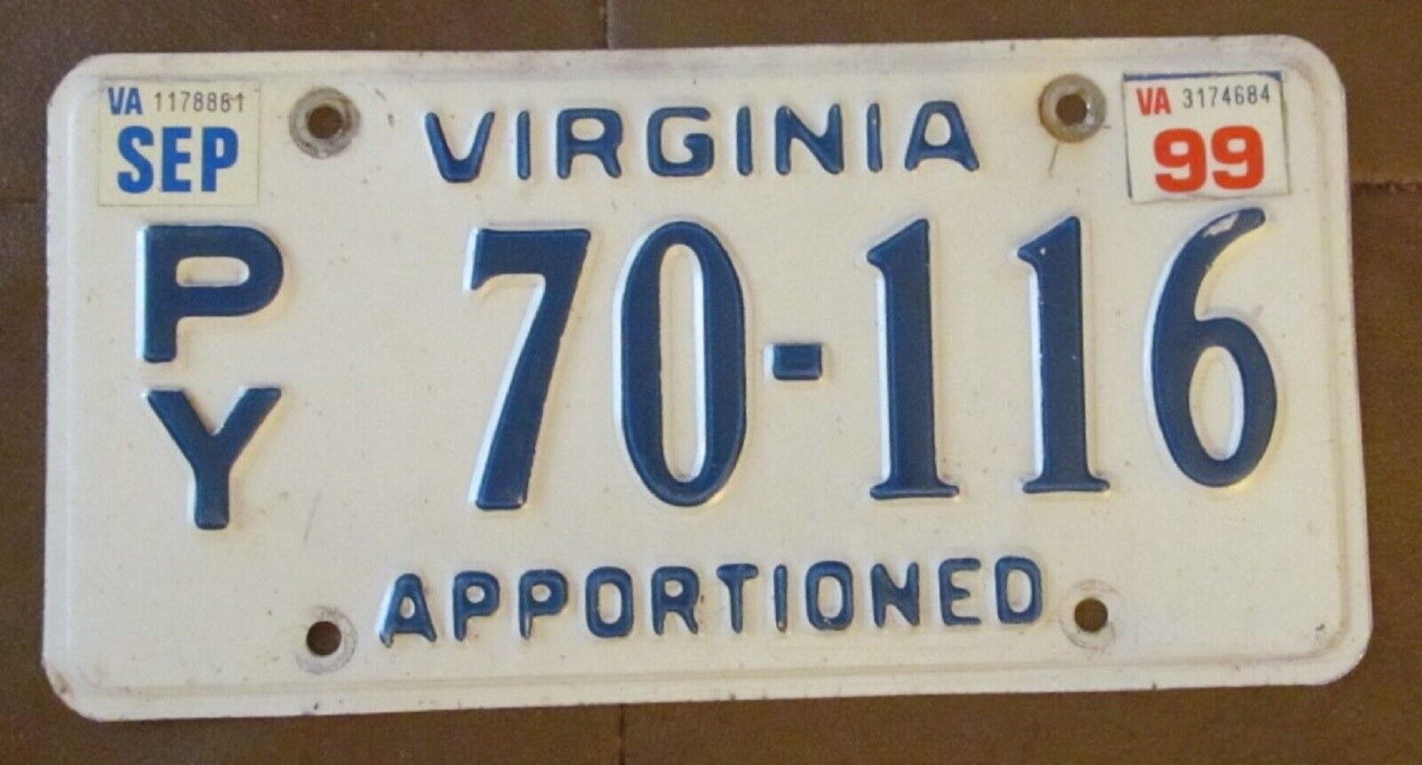 Virginia 1999 APPORTIONED NICE QUALITY License Plate # PY 70-116
