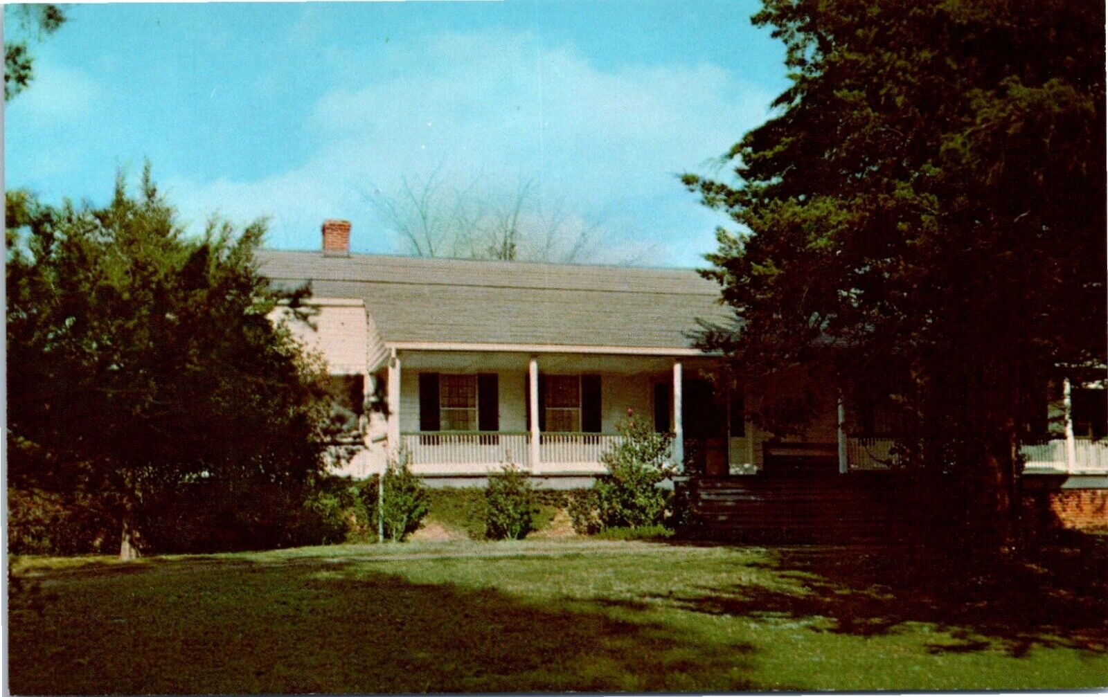 Natchez, MS - Airlie Chrome Postcard Unposted Antebellum Home Mansion