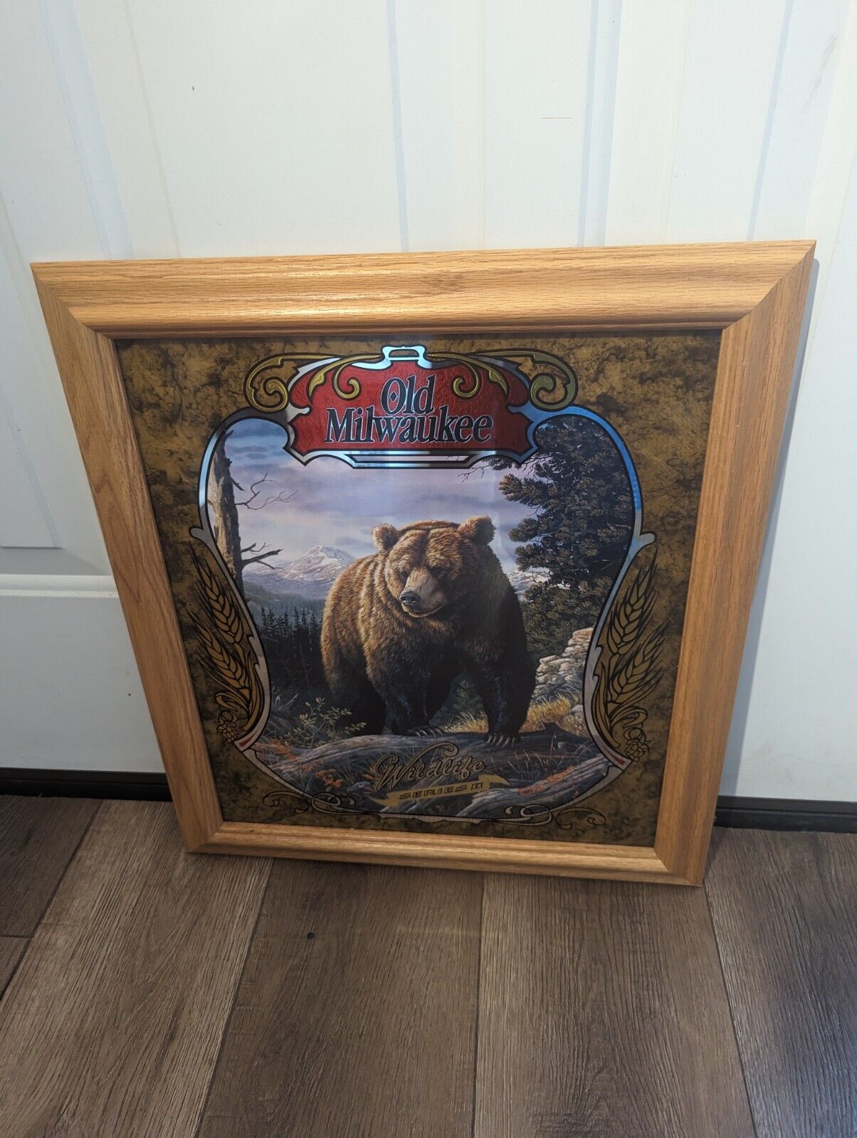 Vintage Old Milwaukee Beer Mirror Grizzly Bear Wildlife Series II Bar Man Cave