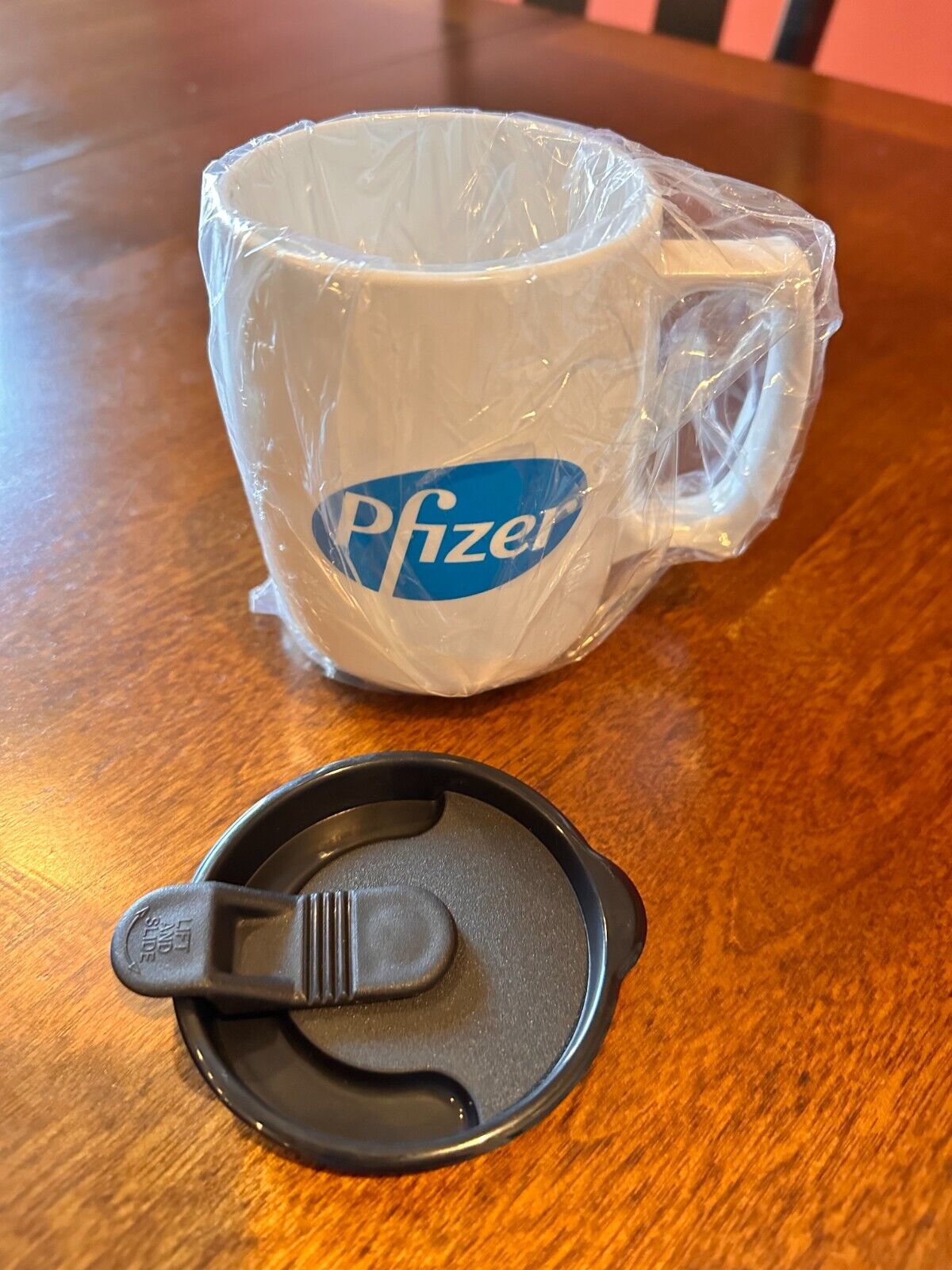 Vintage Pfizer Pharma Rep Official Coffee Mug w/ Lid    NEW
