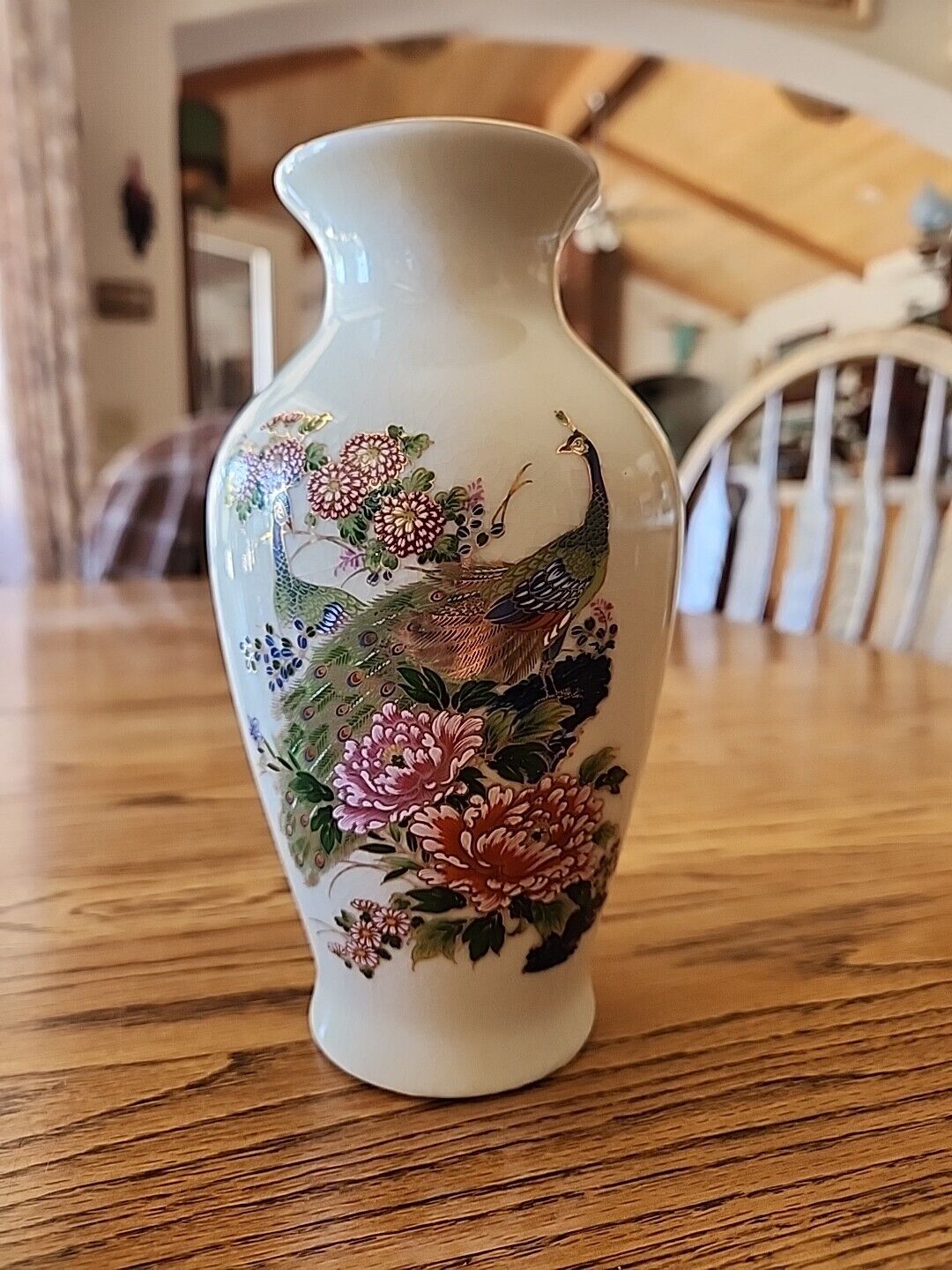 Vintage Peacock Floral Vase Gold Trim Made in Japan Beautiful Details 7\