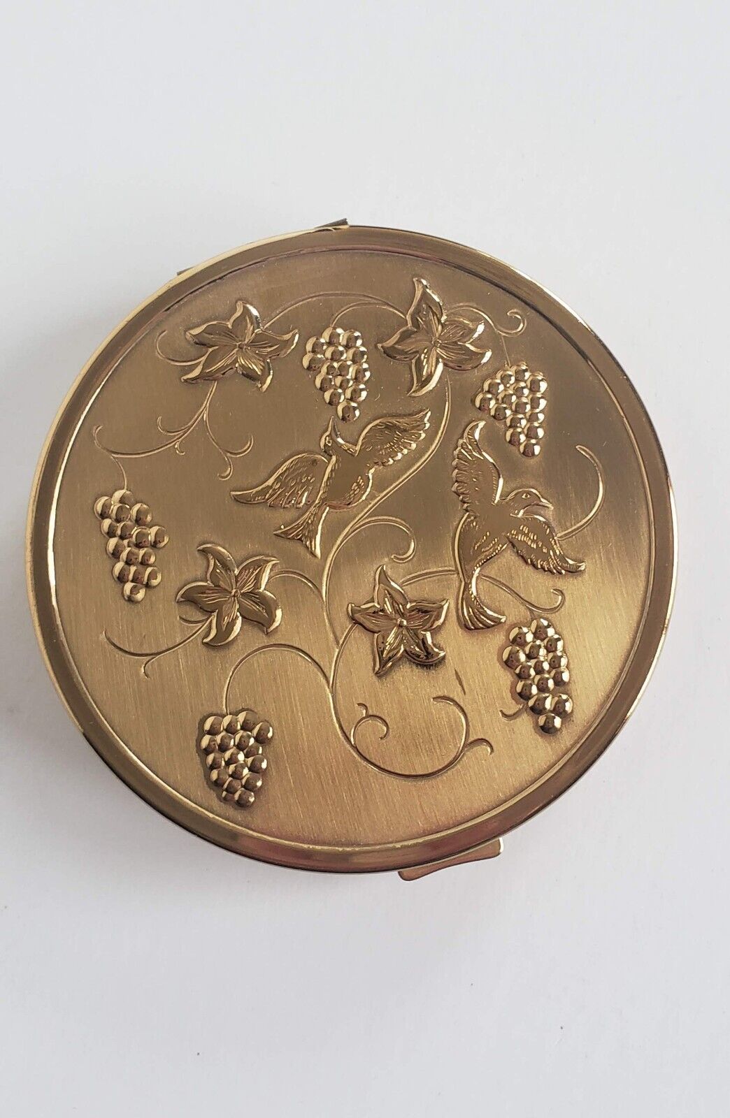 Vintage Gold Tone Mirrored Compact by Richard Hudnut Grapevines, Birds & Flowers
