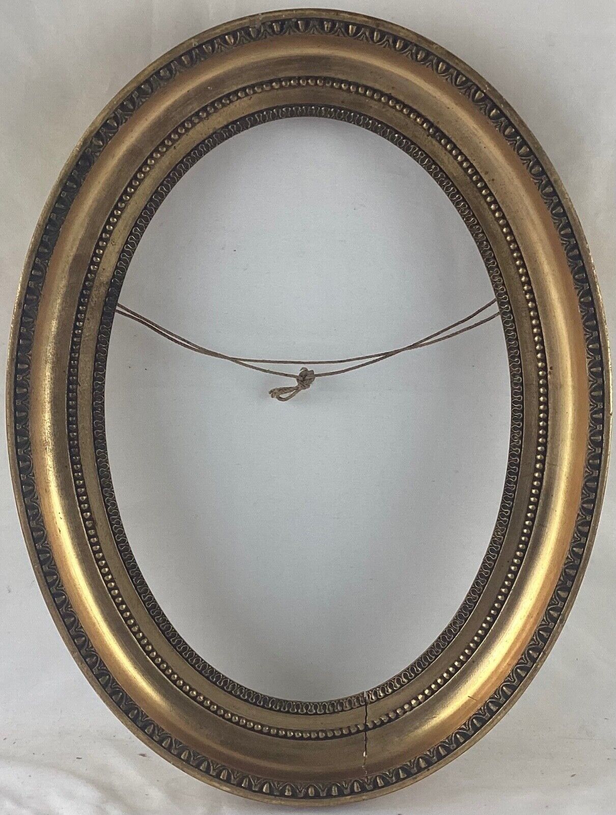 Picture Frame Gold Oval Vintage Antique Art Nouveau Rebate Size 16x11 5/16in