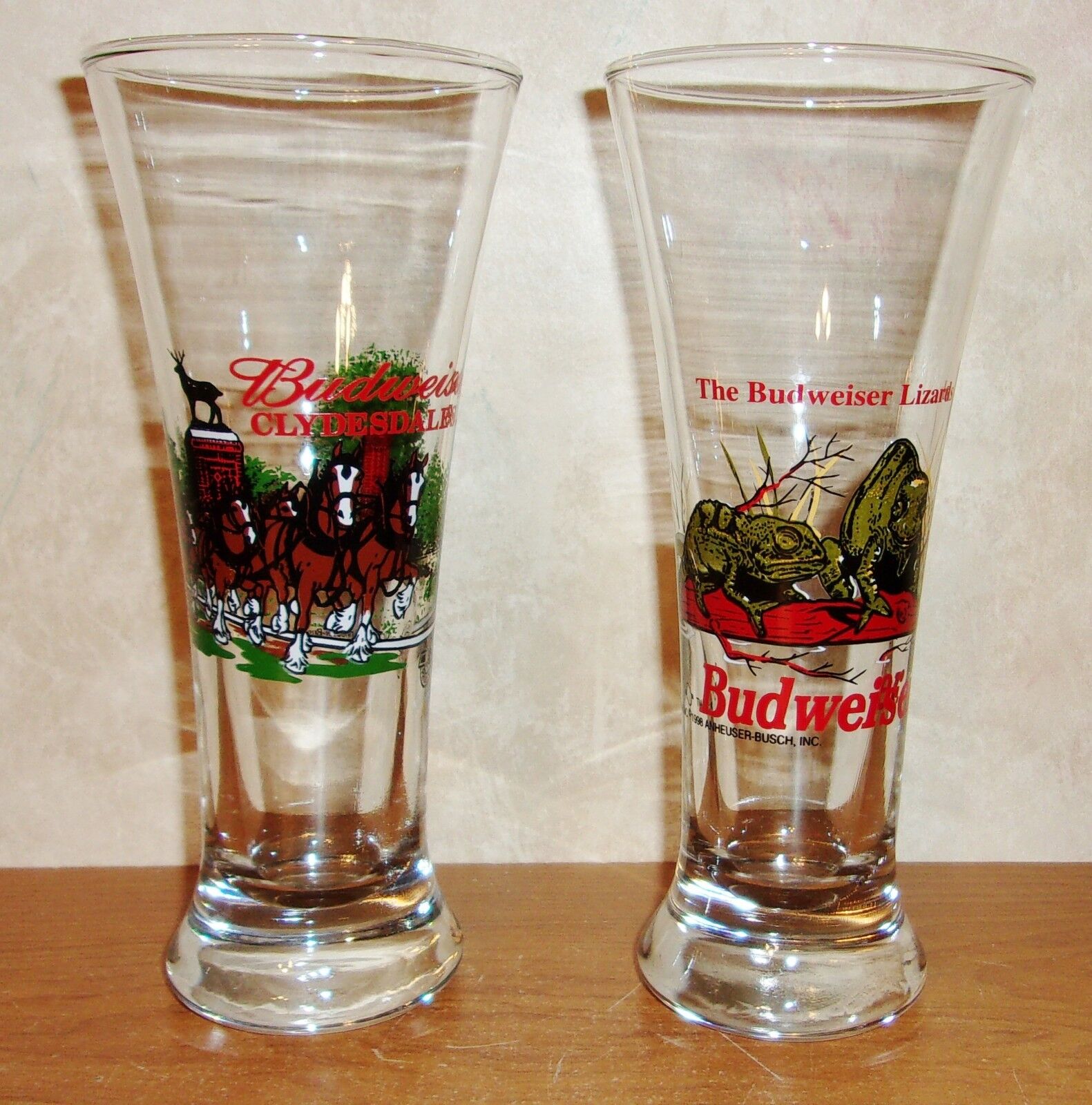 2 Vintage Budweiser Beer Glass -1998 Talking Lizards & 2000 Clydesdales