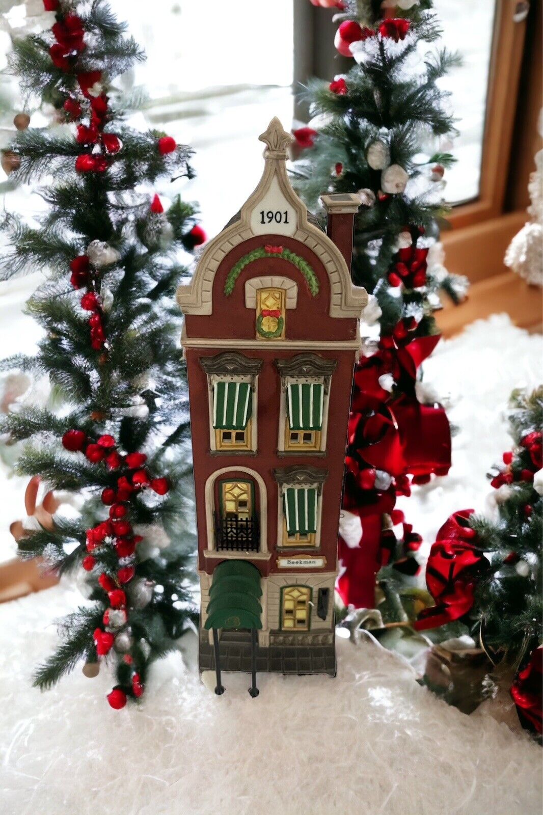1995 Department 56 BEEKMAN HOUSE Christmas in The City in box
