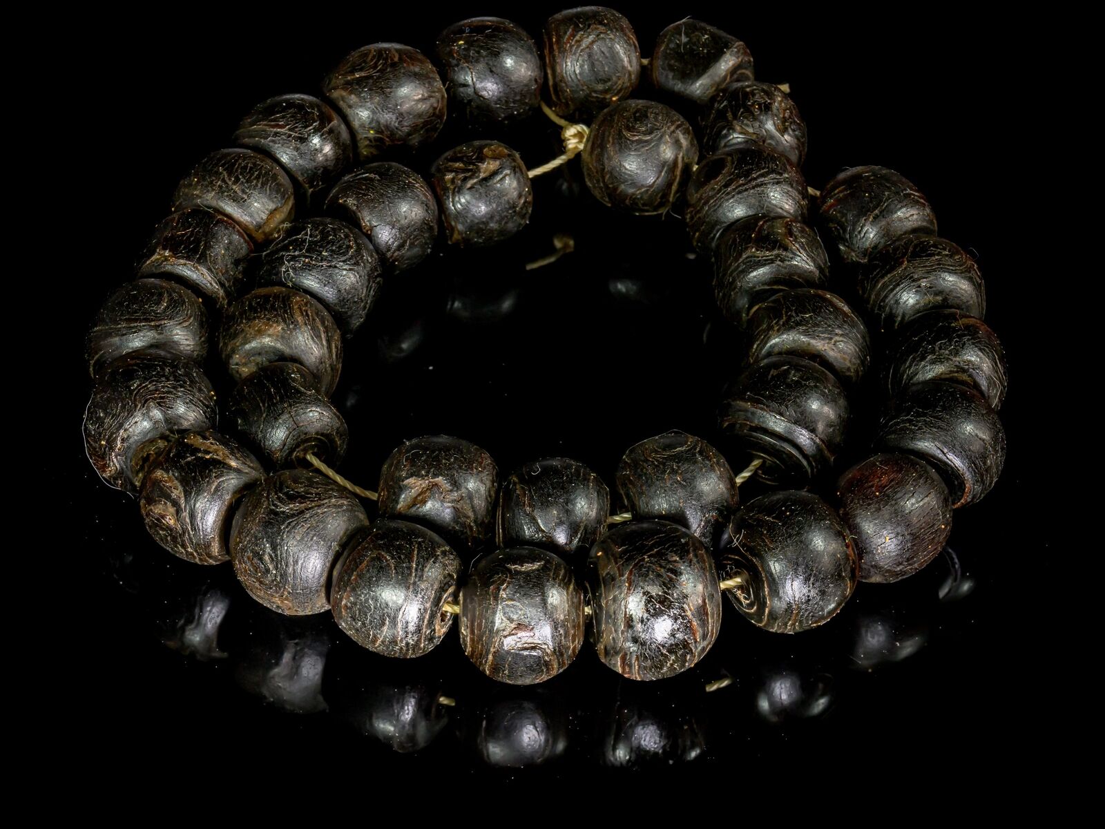 Antique Black Coral Beads from Yemen VB_0713