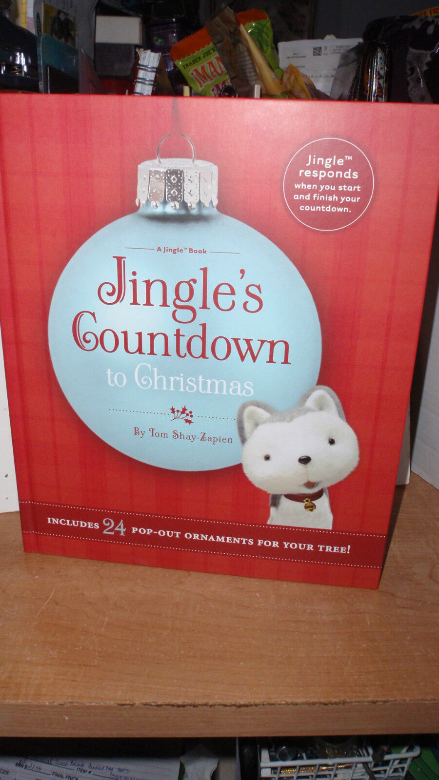 2011 HALLMARK BOOK ~ JINGLE\'S COUNTDOWN TO CHRISTMAS & 24 POP OUT ORNAMENTS NWT