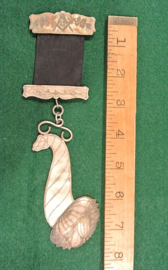 Antique Masonic Free Mason Pendant Medal Badge Pin