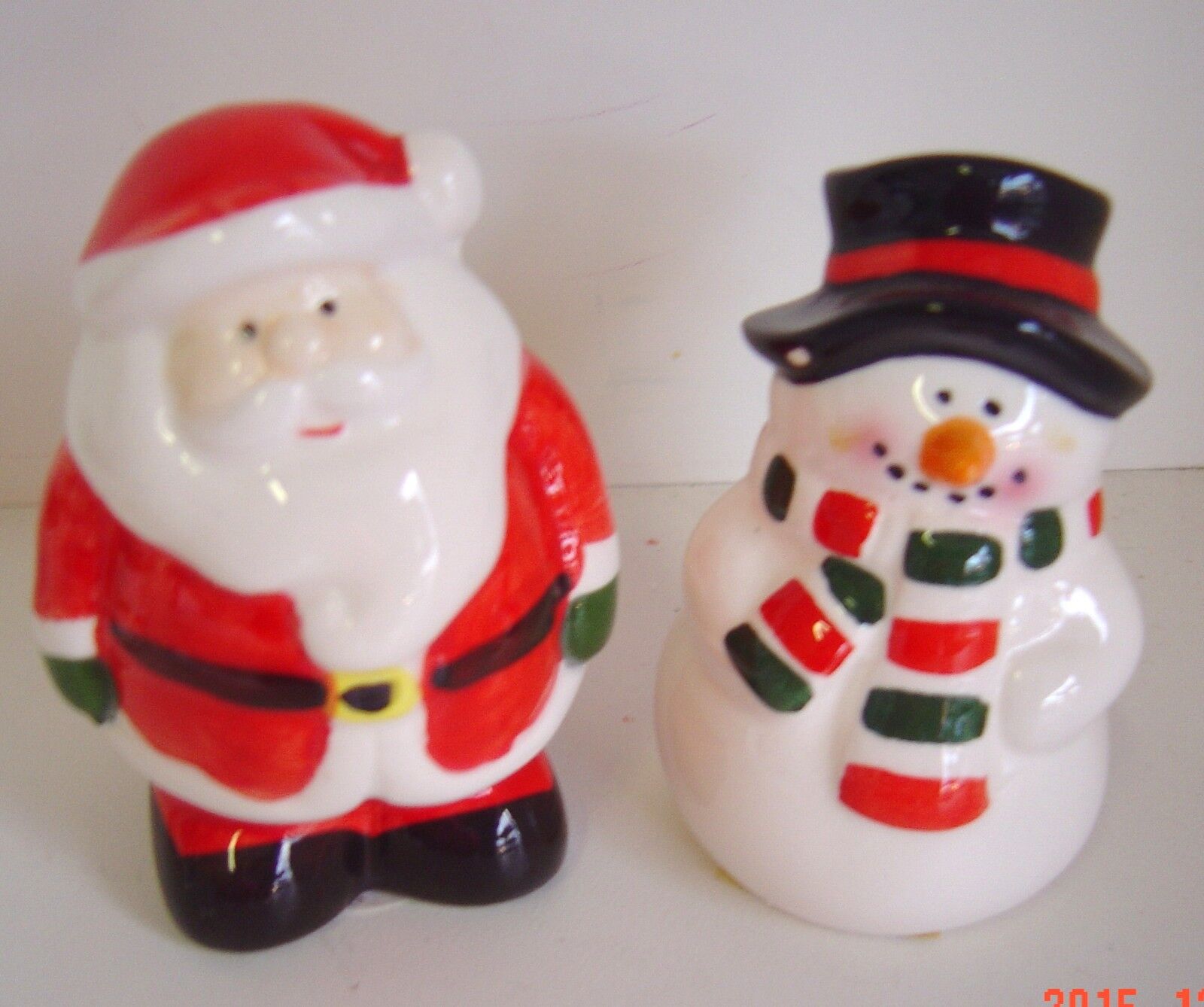 Set 2 Santa Snowman SALT Pepper Shakers Ceramic 3\