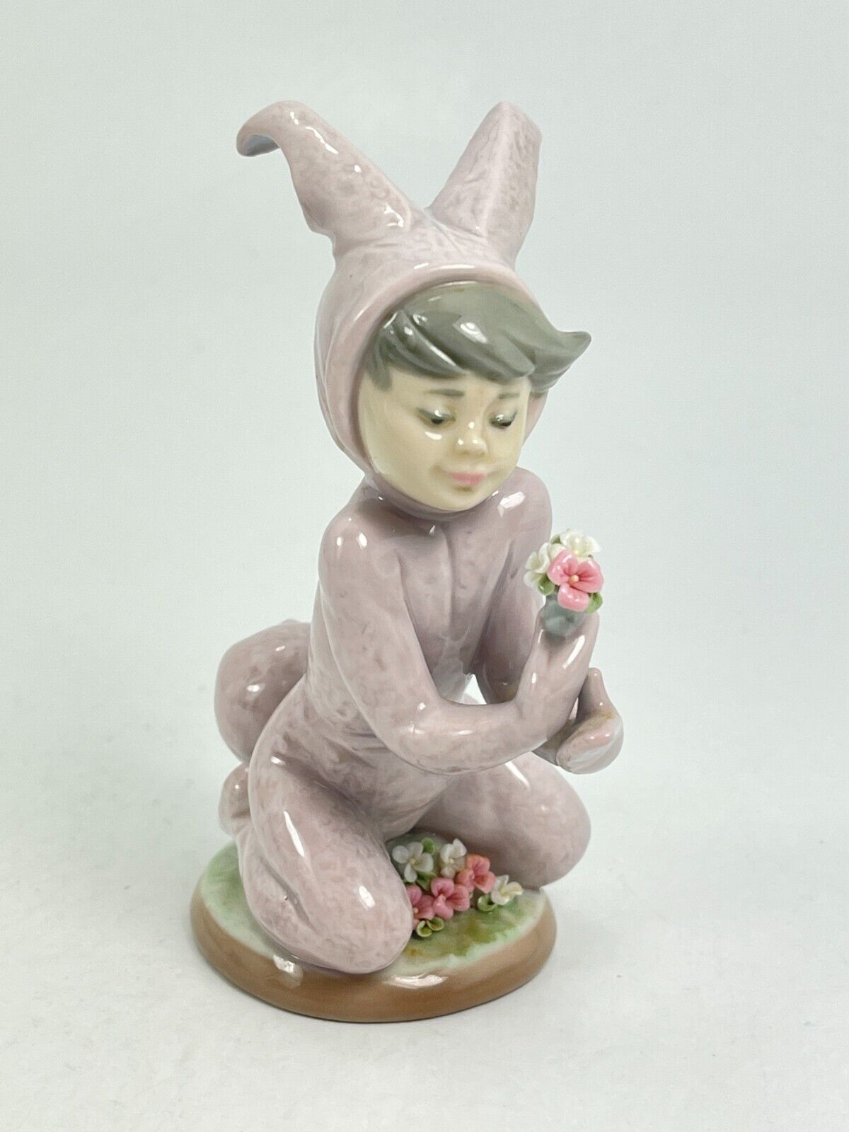 Vintage Nao Lladro Porcelain In The Meadow Bunny Figurine Hand Made Spain 4.5\