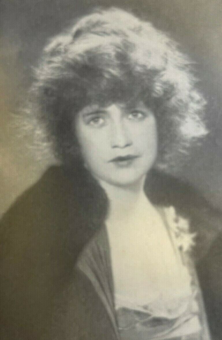 1921 Vintage Magazine Illustration Actress Francine Larrimore