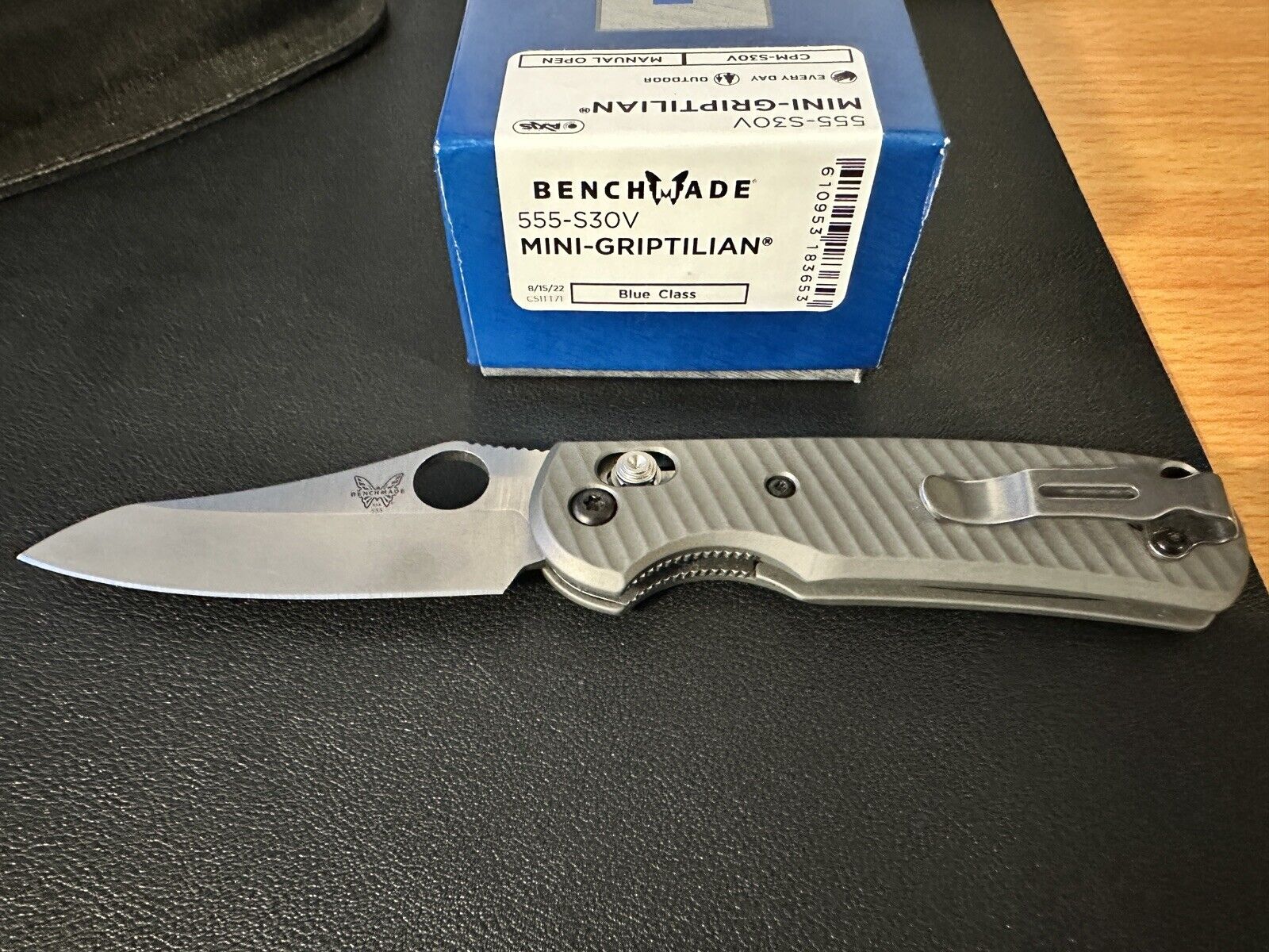 Benchmade 555 S30V Mini Griptilian Knife With AWT Scales - New