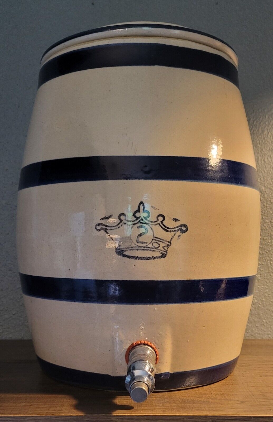 vintage Ransbottom stoneware drink dispenser with blue stripes 2 gallon
