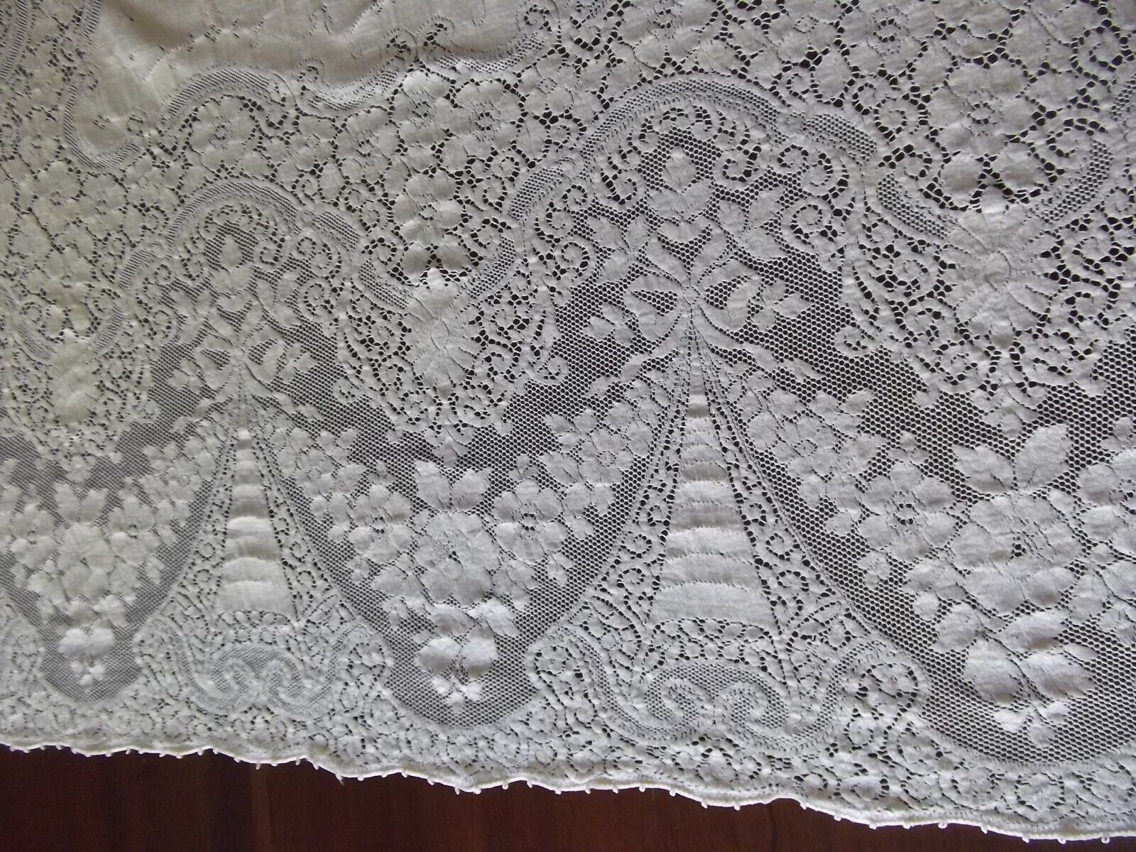 antique quaker lace ecru tablecloth oblong picot edge cotton 62x83 BEAUTIFUL