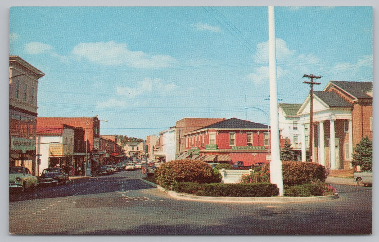 Milford Delaware~View Of Walnut Street Looking North~Plastichrome~Vintage PC