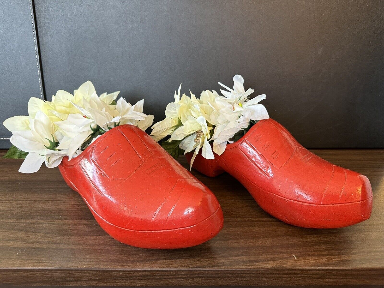 VTG Large Full Sized RED Hand Painted Vintage Traditional Dutch Shoes Clogs 12\