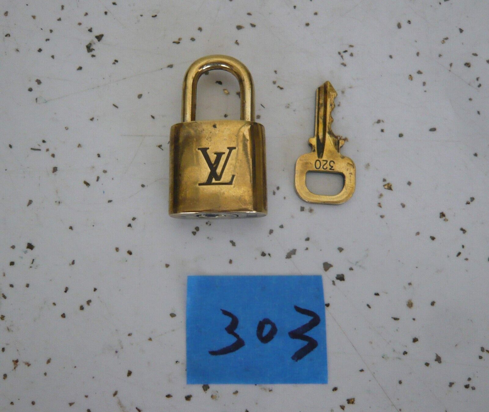 Authentic Louis Vuitton  Vintage padlock &  KEY of  320                    #303