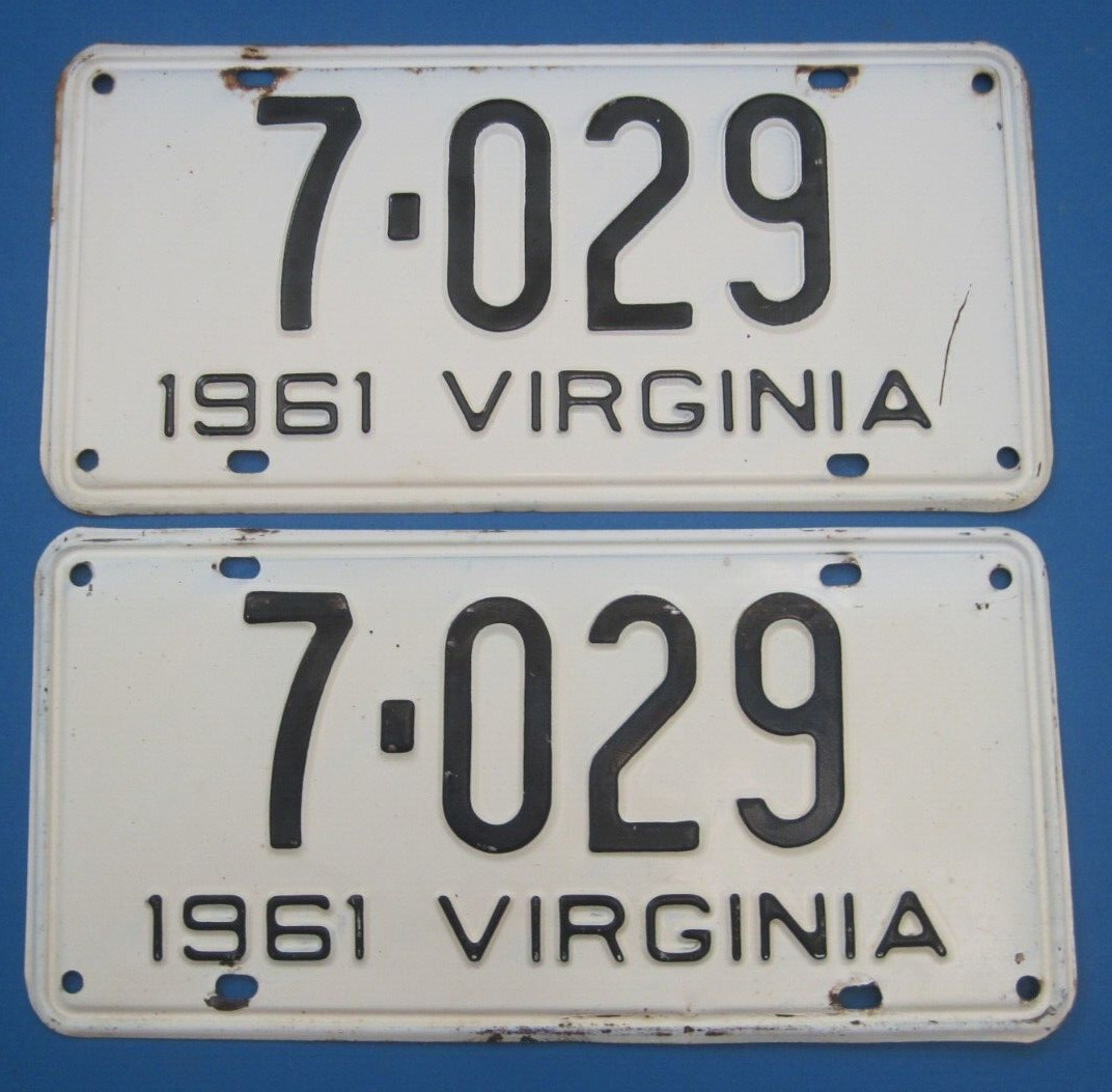 1961 Virginia License Plates low 4 digit number DMV clear for vintage reg.