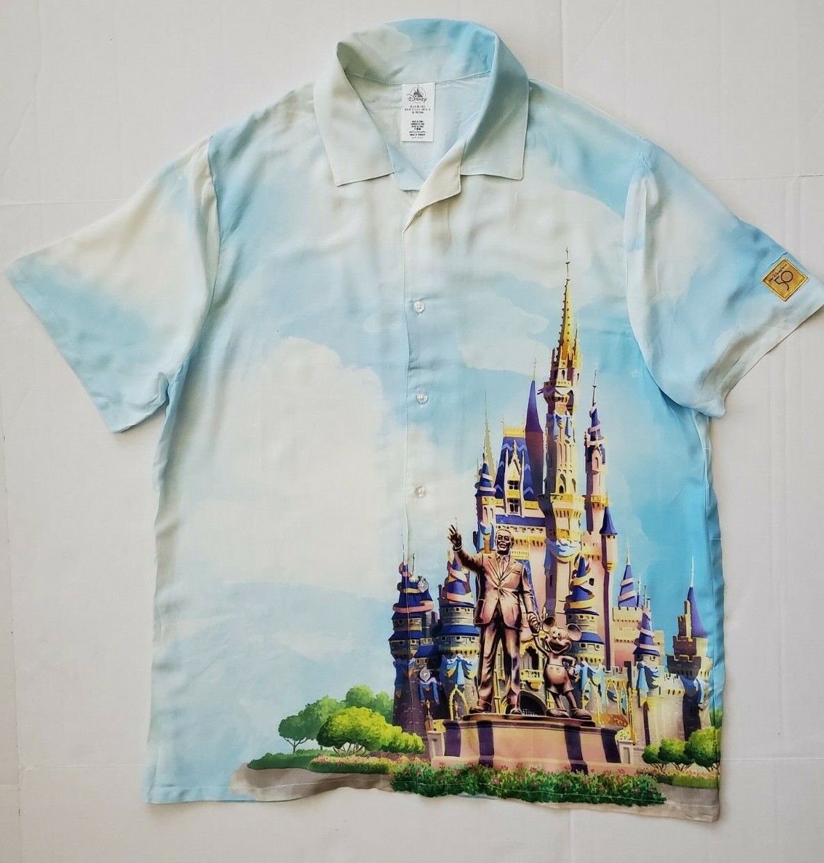 Walt Disney World 50th Anniversary Partners Walt & Mickey Castle Cloud Shirt (L)