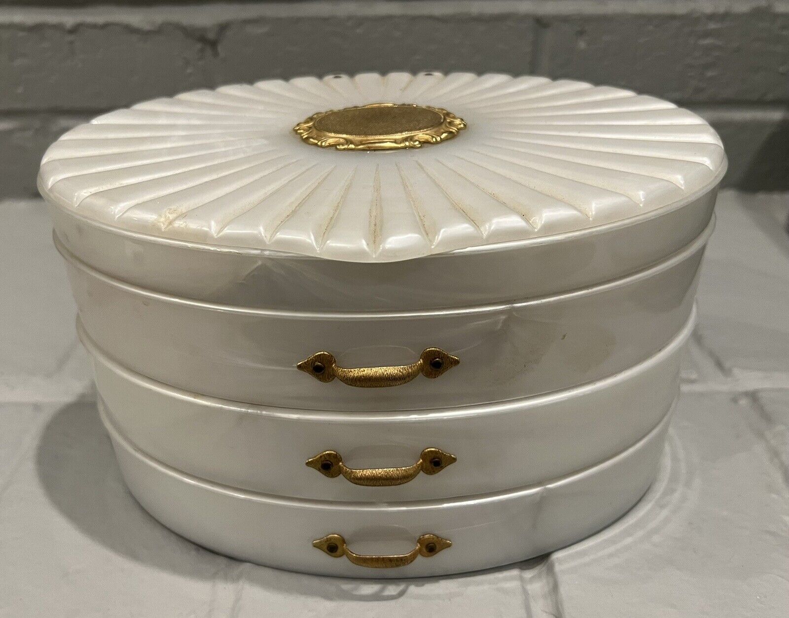 FABULOUS 1960s Vintage Rialto Lucite Pearl White Art Deco 4 Level Jewelry Box