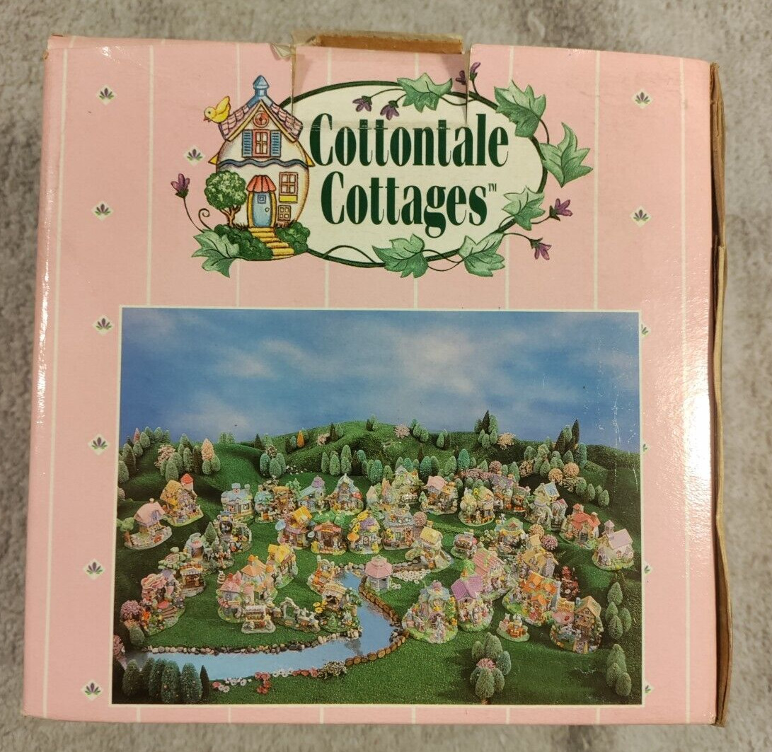 1999 Cottontale Cottages Hand Painted Porcelain House Hotel Easter Village
