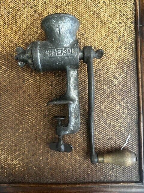  Universal Vintage Meat Grinder No 1 Heavy Duty Hand Crank Table Mount USA