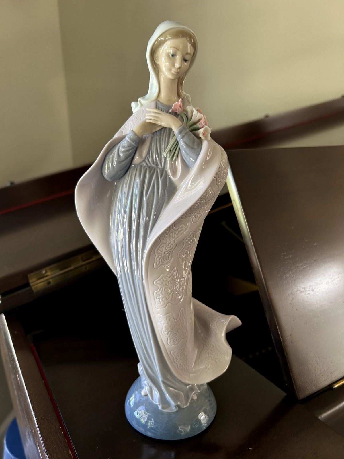lladro figurines-Mother Mary